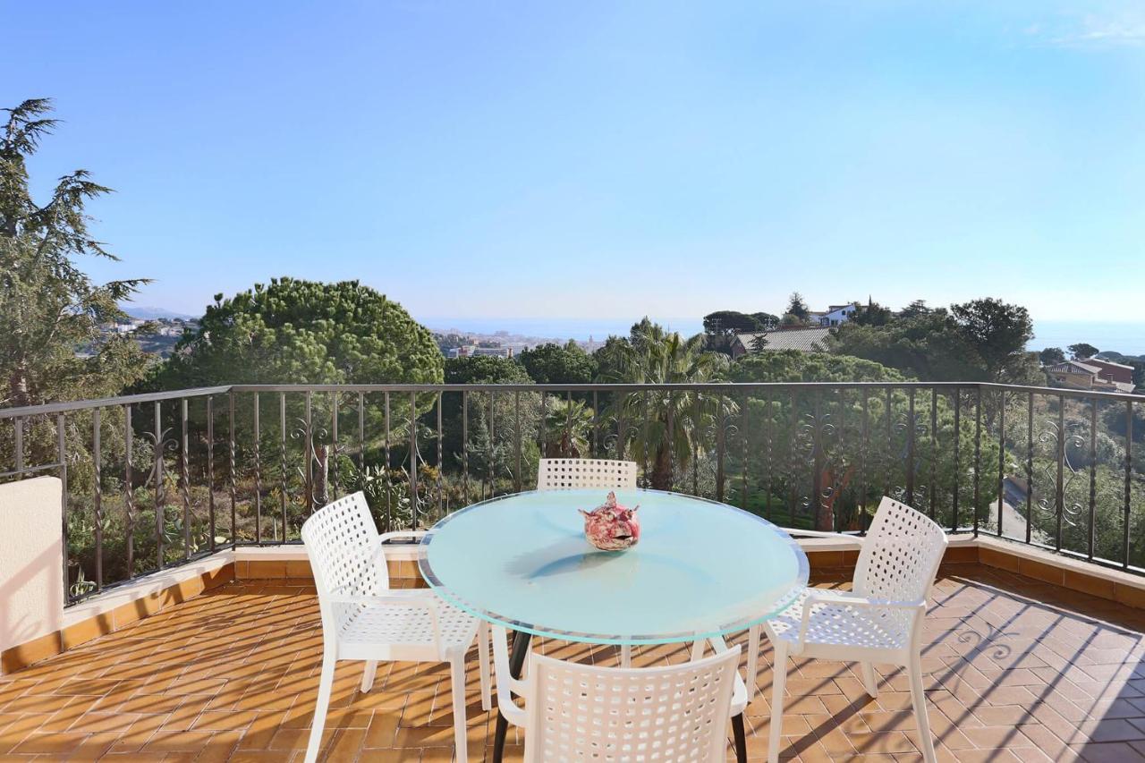 Homestay Villa Estrella - Costa Brava Calella Extérieur photo