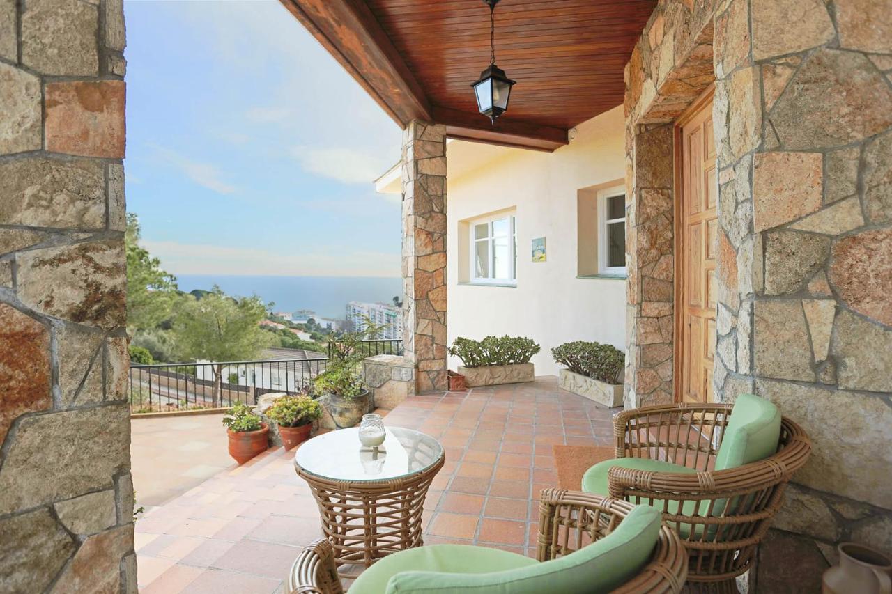 Homestay Villa Estrella - Costa Brava Calella Extérieur photo
