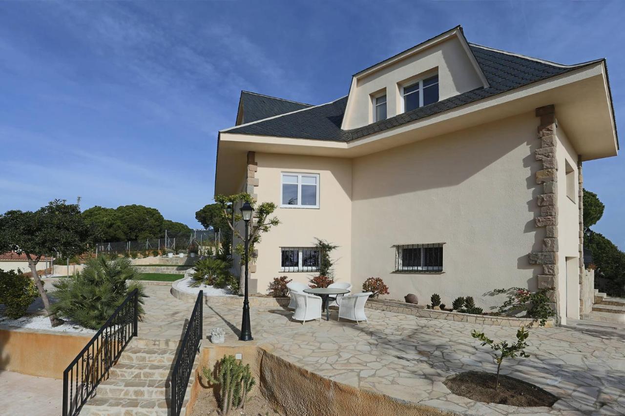 Homestay Villa Estrella - Costa Brava Calella Extérieur photo